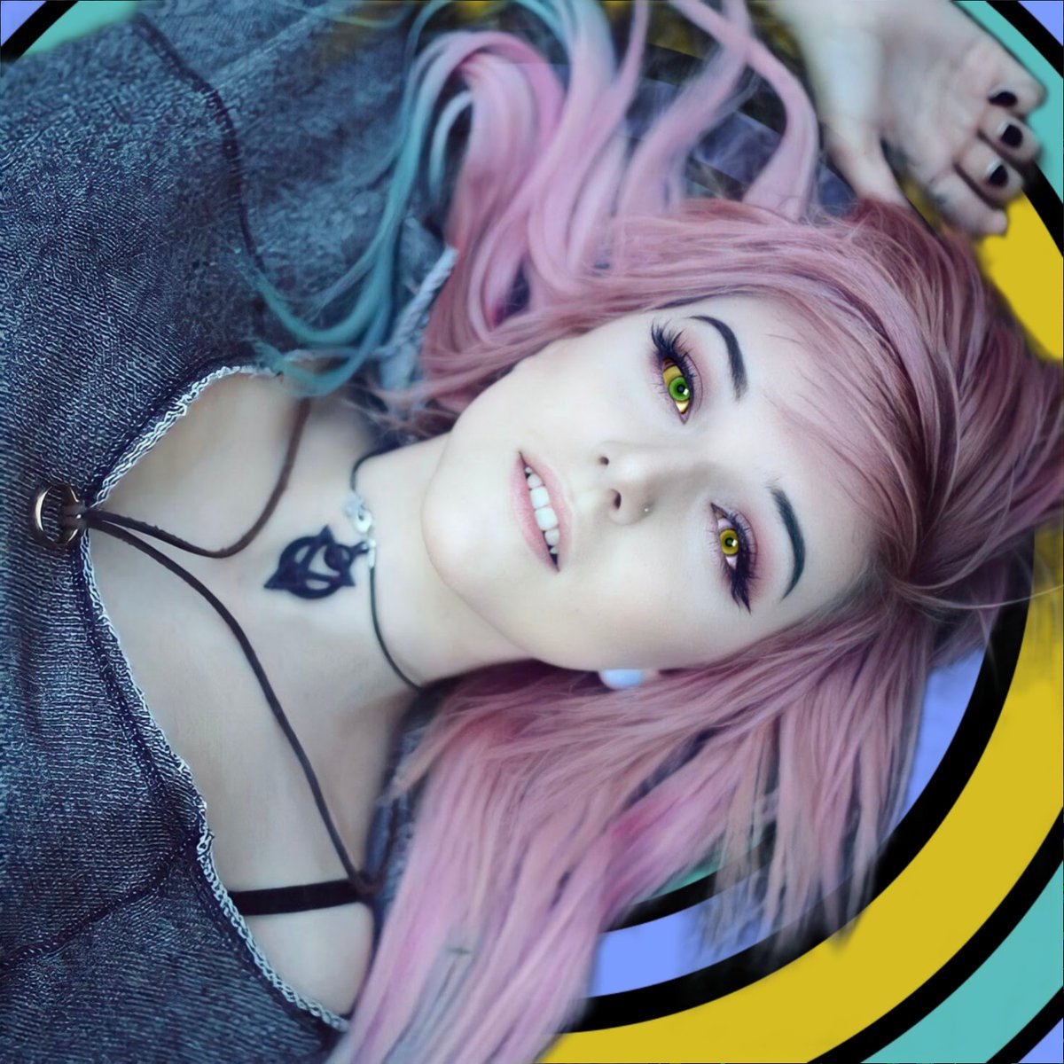 I know I've been out for a while, just a few personal things, I just want to remind you that I'm still here.
deviantart.com/eliprettyeyes/…
#Kaa #Hypno