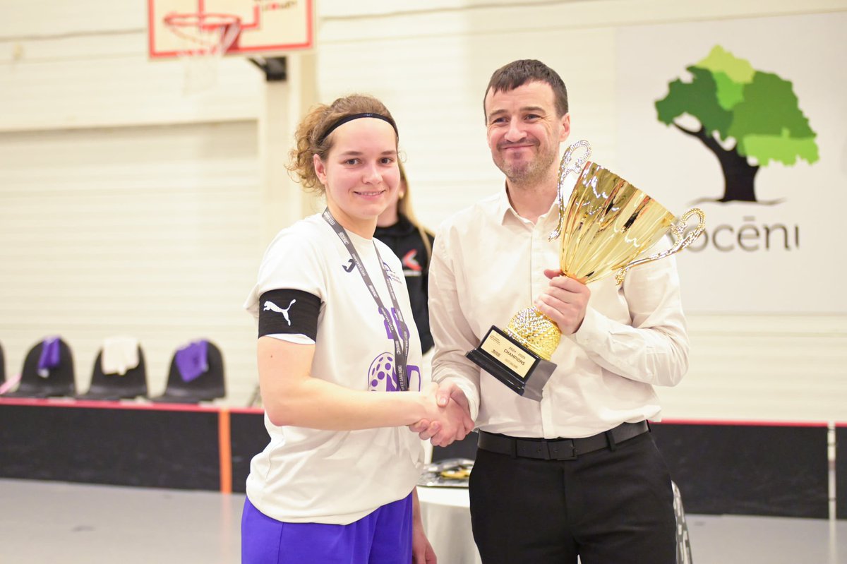 🏆🥇💜
instagram.com/p/DHA-wGJCES1/…