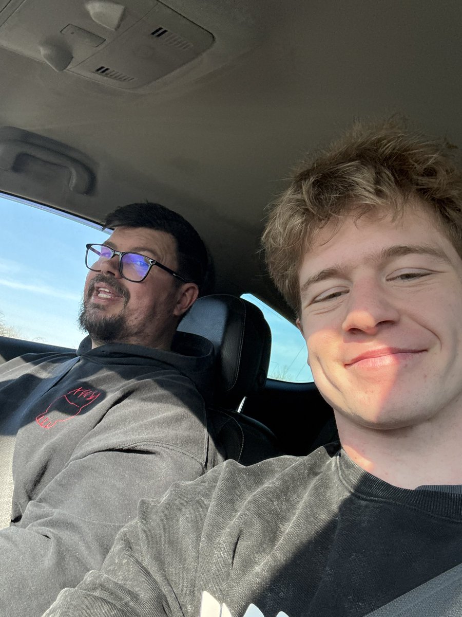 Verdansk release 5 years ago vs now. 

Very excited to get back on and play it🫡