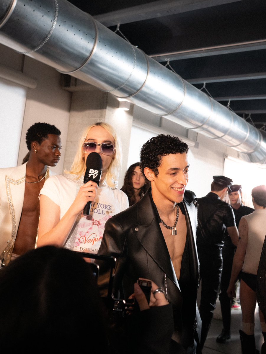 Dsquared2's tweet photo. Caught in the Act #OBSESSED2
Video by #full_frame_figure / Photography by #mason_francis
#DSQUARED2 https://t.co/Vddyxmxeez