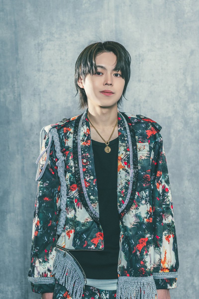 SYANK【公式】🐈⬛ (@syank_official) on Twitter photo ╭━ ⋅𖥔⋅ ━━━✶━━━ ⋅𖥔⋅ ━╮
KAITO <a href="/syank_kaito/">KAITO【SYANK】</a>
Member Color:オレンジ
Birthday:2003年12月4日
lit.link/syankkaito
╰━ ⋅𖥔⋅ ━━━✶━━━ ⋅𖥔⋅ ━╯
このポストをRP+♡=150で
新個人アー写2人目公開⚡️!
#SYANK ╭━ ⋅𖥔⋅ ━━━✶━━━ ⋅𖥔⋅ ━╮
KAITO <a href="/syank_kaito/">KAITO【SYANK】</a>
Member Color:オレンジ
Birthday:2003年12月4日
lit.link/syankkaito
╰━ ⋅𖥔⋅ ━━━✶━━━ ⋅𖥔⋅ ━╯
このポストをRP+♡=150で
新個人アー写2人目公開⚡️!
#SYANK