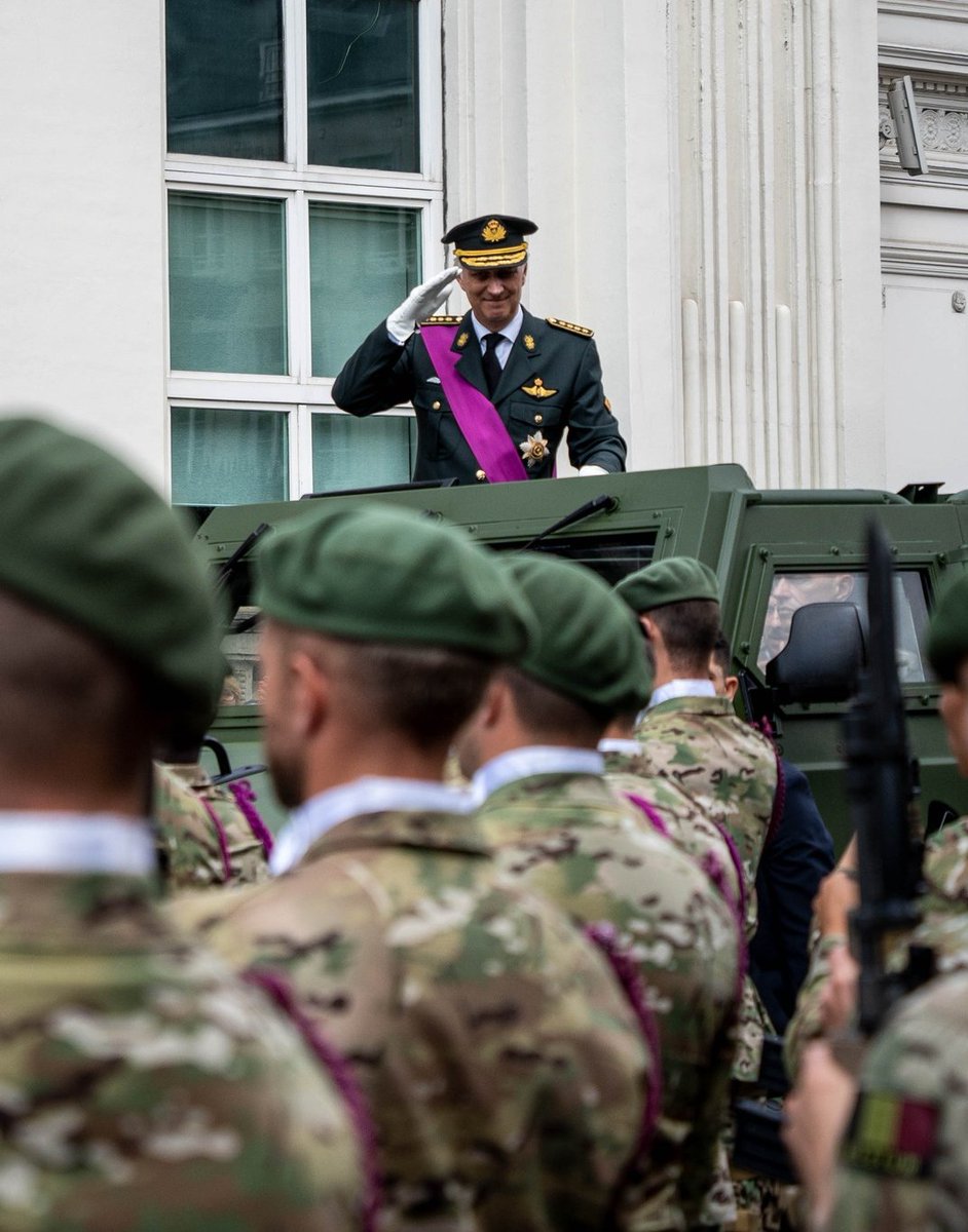 Un nouvel article est sur le site, il est consacré aux chasseurs ardennais, une unité belge 🇧🇪 qui chante en français !
A lire et à écouter ici :
musique-militaire.fr/blog/chez-nos-…