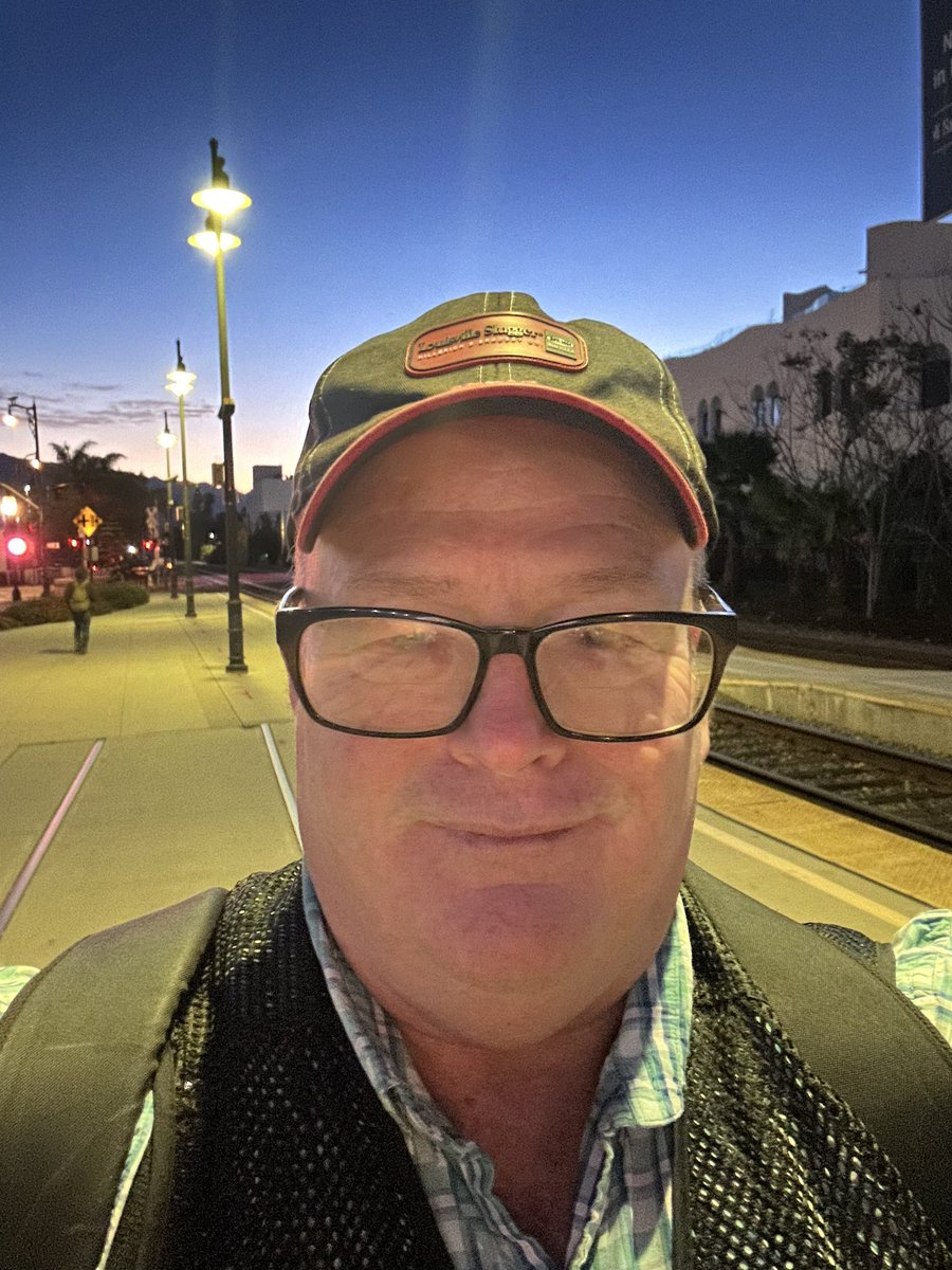 eclecticLarry's tweet image. Catching the @Amtrak #pacificsurfliner