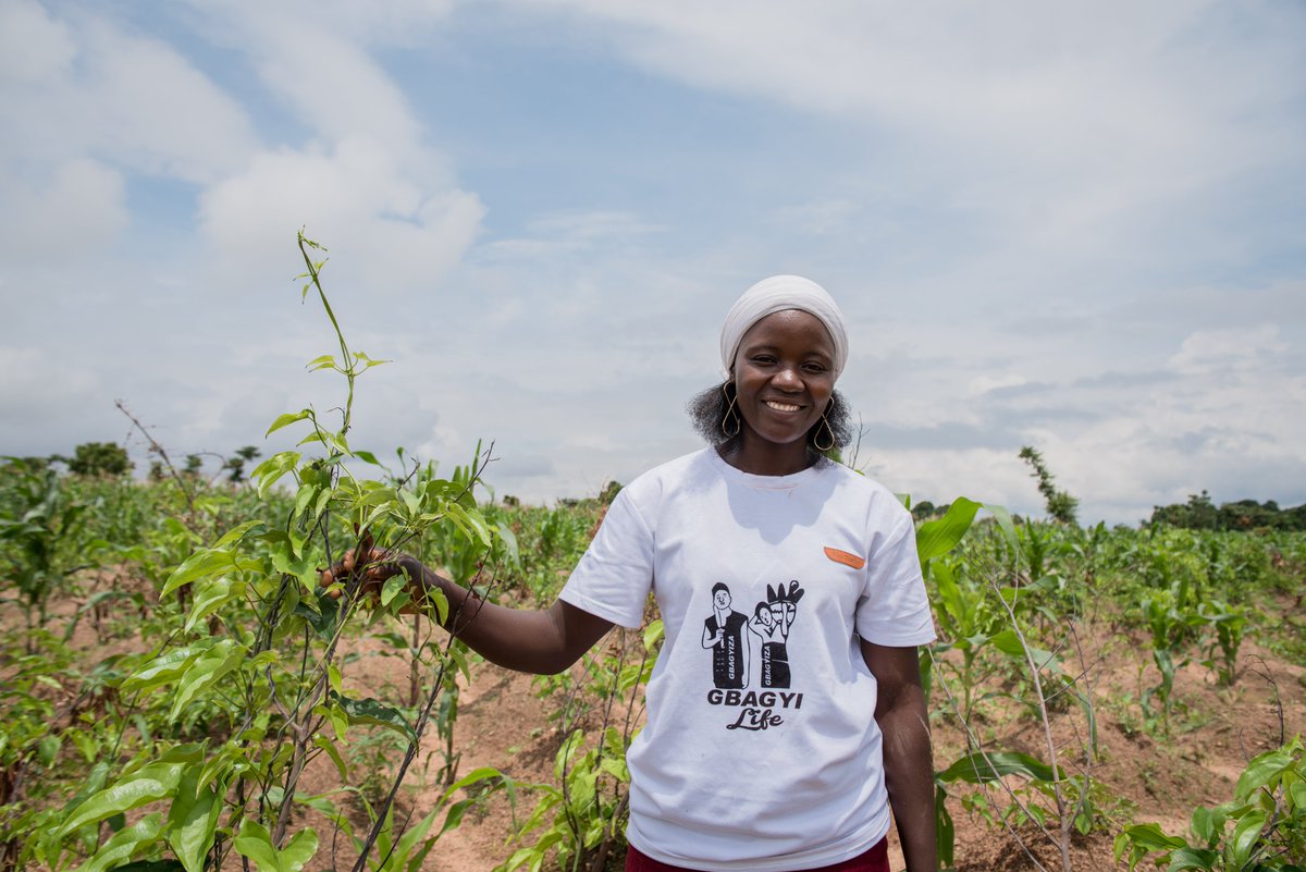 OneAcreFund_NG's tweet image. When women farmers succeed, communities thrive! Investing in women in agriculture means more food, stronger economies, and greater resilience against climate change.

What’s one way we can better support female farmers? Drop your thoughts below! 

#OneAcreFundNigeria