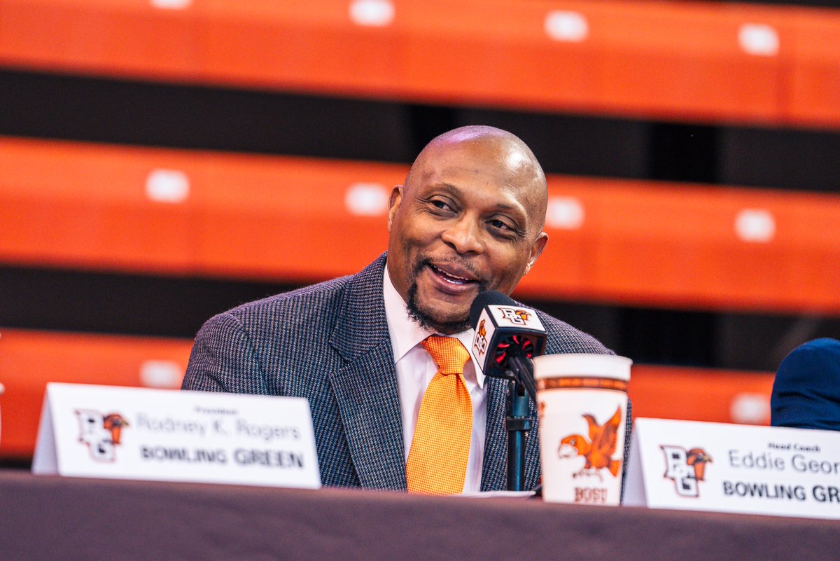 BGSU Football (@bg_football) on Twitter photo "We are locked in ... the three 'ships. Relationship. Ownership. And Leadership." - <a href="/EddieGeorge2727/">Eddie George</a>
#AyZiggy 🟠🟤 "We are locked in ... the three 'ships. Relationship. Ownership. And Leadership." - <a href="/EddieGeorge2727/">Eddie George</a>
#AyZiggy 🟠🟤