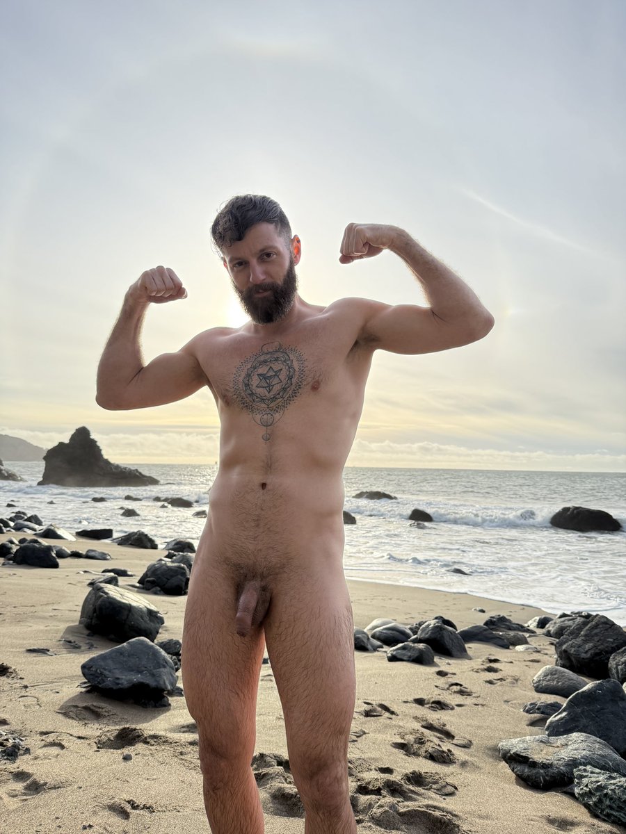 AndreGreyXXX's tweet photo. Real power isn’t taken—it’s surrendered. 

The strongest know when to give in. 

Tribute and obey. 

#Findom #NaturalOrder #Alpha #Muscle https://t.co/8V3xwjhnER