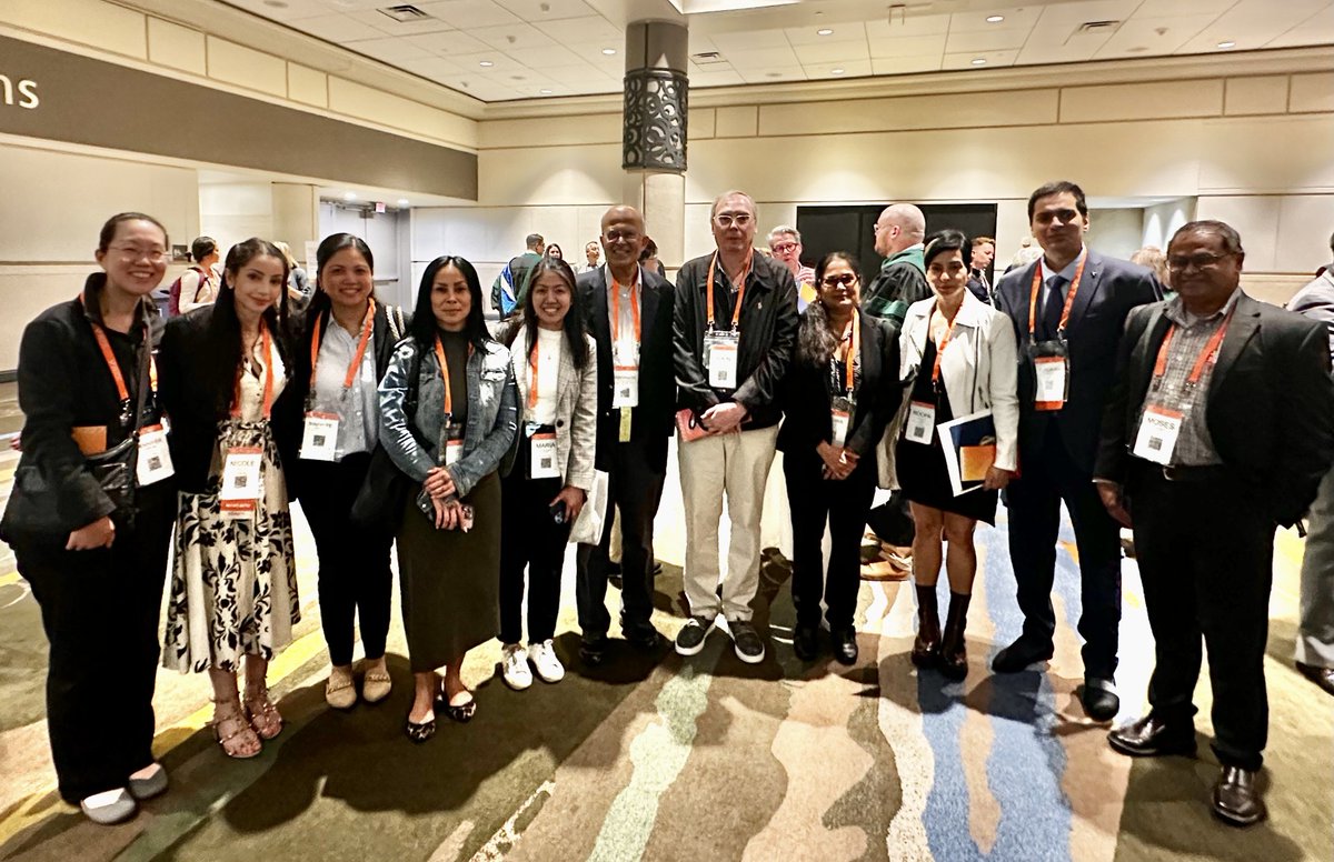 Congrats to Dr. Ankit Sakhuja on receiving the FCCM award at #SCCM2025!🏅This honor reflects his dedication to advancing critical care. Huge thanks to our team for their impactful talks, research, and discussions – pushing the field forward! #FCCM #CriticalCare #AIinMedicine