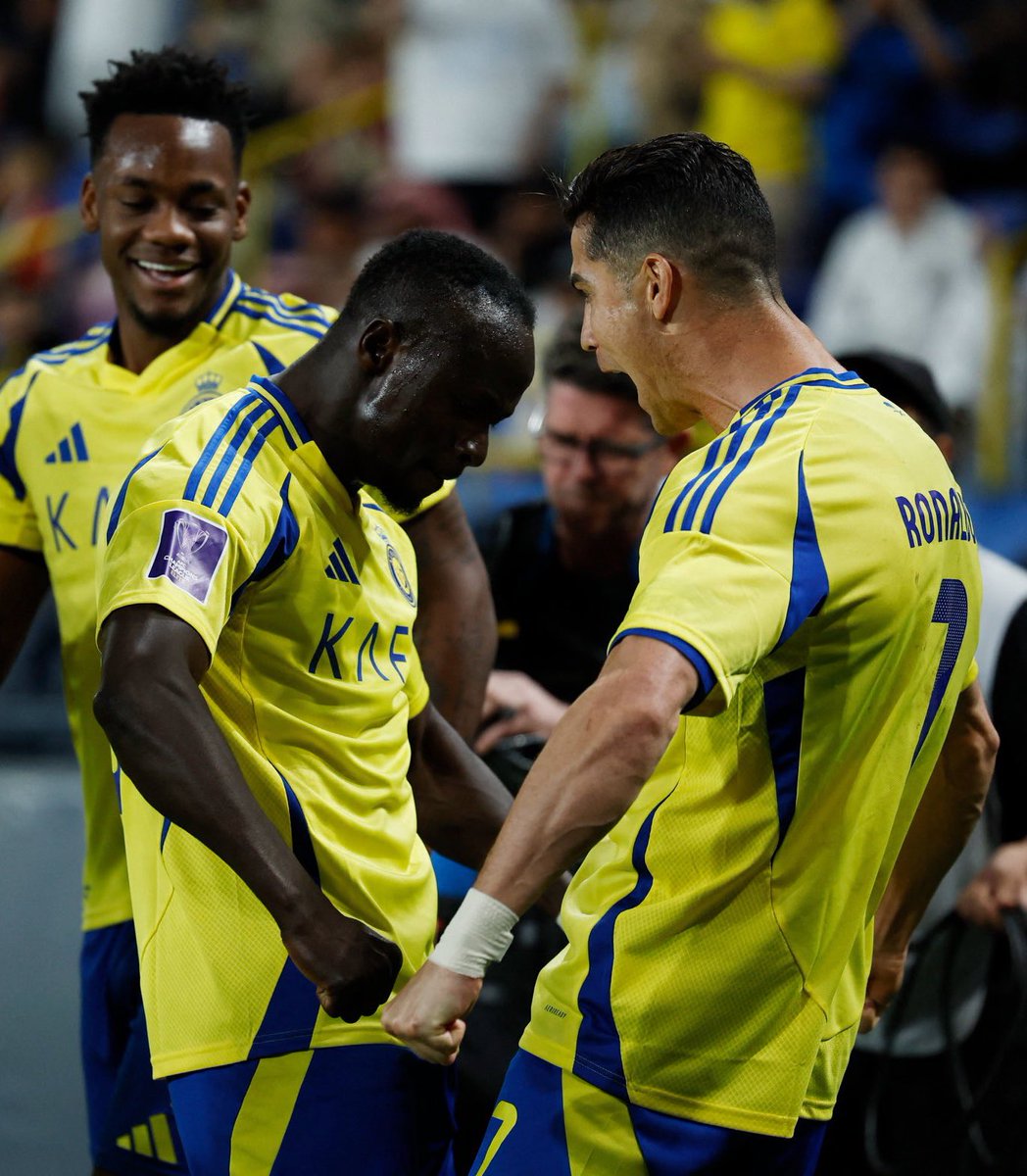 CristianoXtra_'s tweet image. I’ve never seen Messi have the same vibes with a black guy.