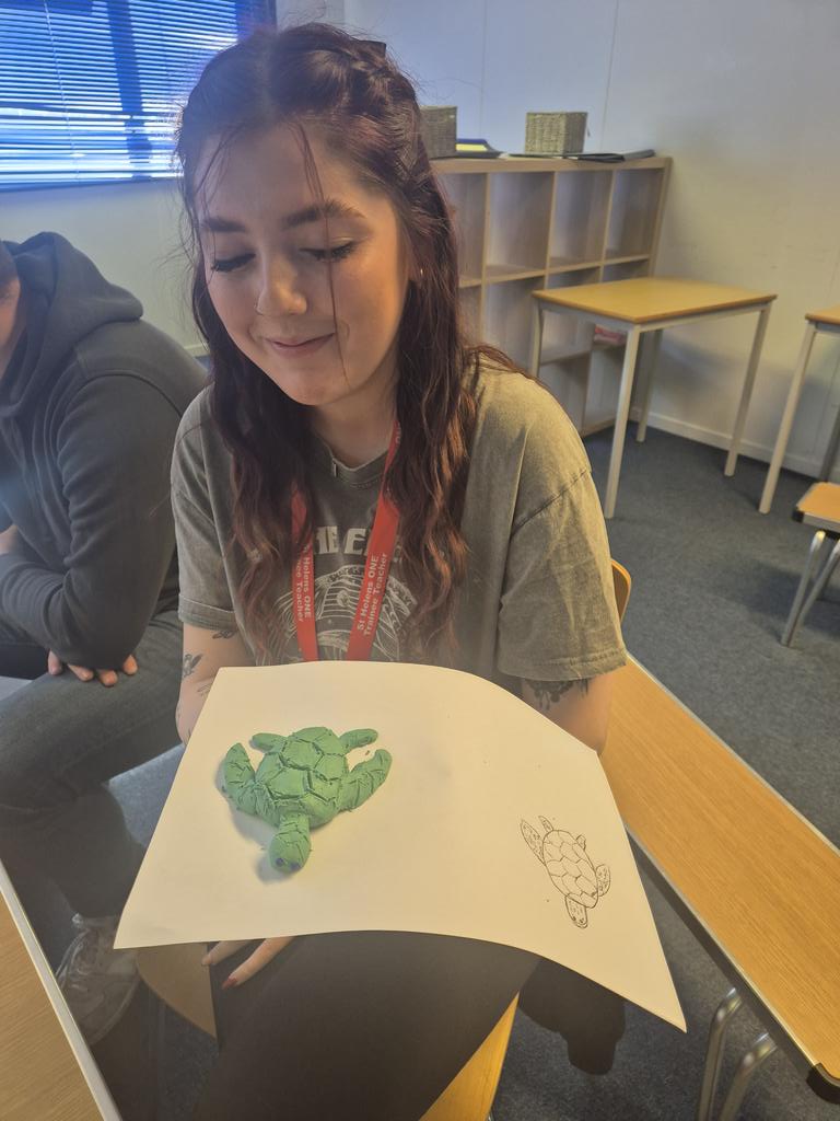 OneHelens's tweet photo. So much fun learning about the progression in clay modelling! Can you spot the greater depth artist? 👀 @HopeSchoolofEd #traintoteachlocally https://t.co/5P8poiLXNd