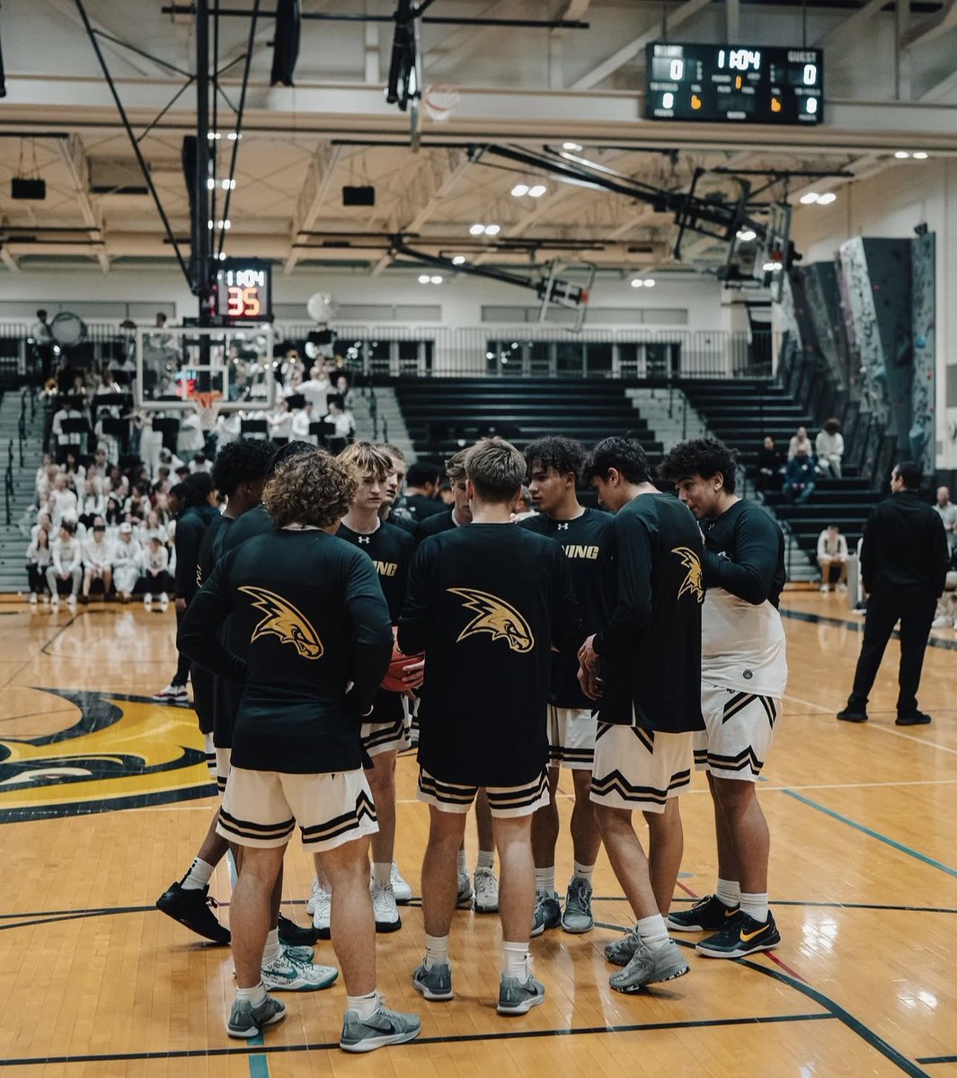 Boys Basketball Class AAA Sub-Regional
Corning vs New Rochelle (Section I)
@ Yorktown HS
Wednesday, 3/12
4:45 pm start time

Order your tickets here:
gofan.co/event/3386394?…

Go Hawks!!