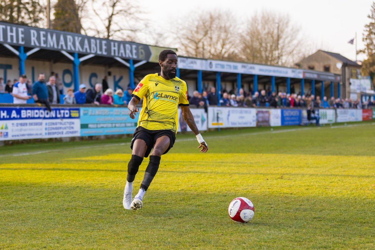 GuiseleyAFC's tweet photo. 😎 | Picking up a point on the road in the Derbyshire sunshine!

View all of @TYP_Yorkshire's imagery from the draw here: https://t.co/82txScoxB2

#GAFC #GuiseleyTogether https://t.co/ydO9YyIWxh