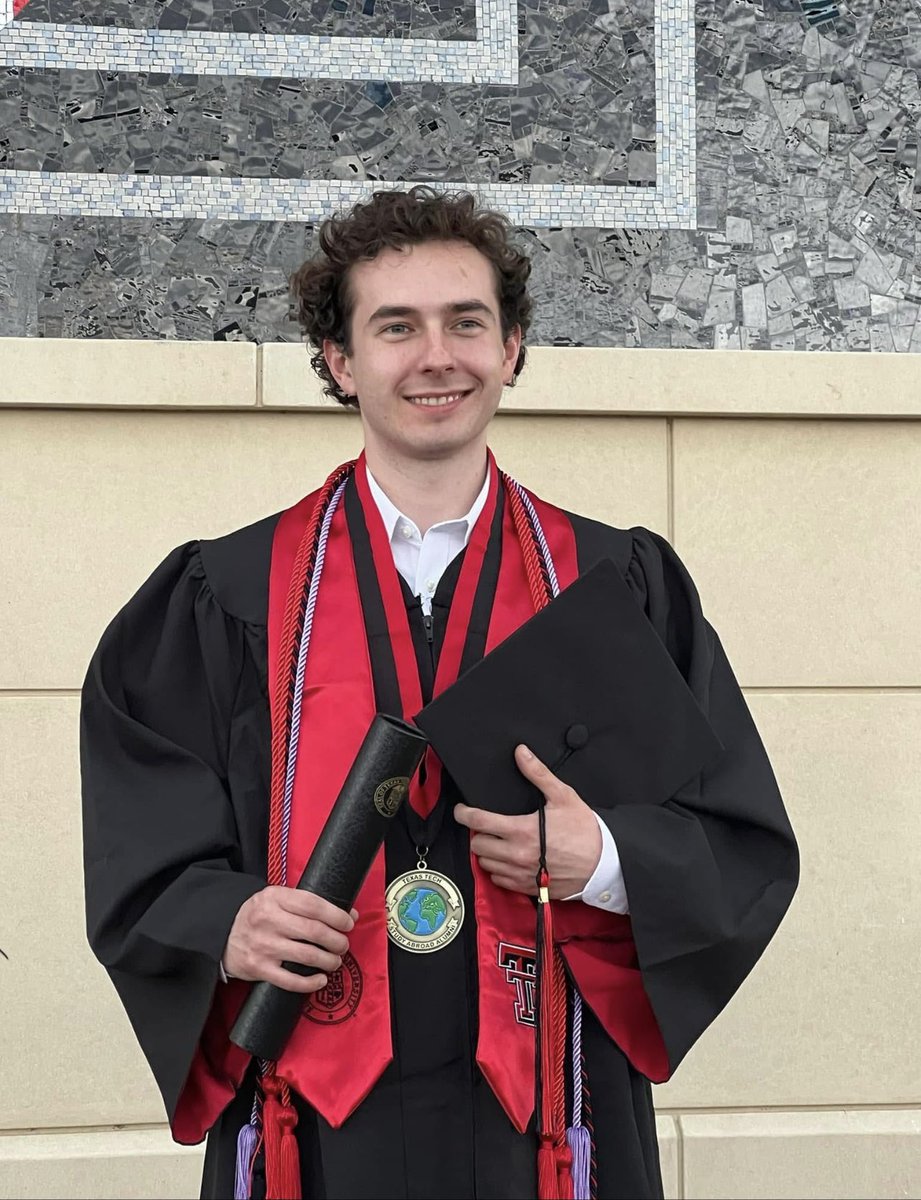 CredeIrby's tweet photo. Happy 23rd #Birthday to the one who made me a Mom!!! 🥳

I could not be more proud of the Godly, kind, empathetic, compassionate, loving, hard-working, and funny man you have become!  

I love you, Tyler, and it is an honor of a lifetime to be your #Mom!! ❤️ https://t.co/OznCmeolxX