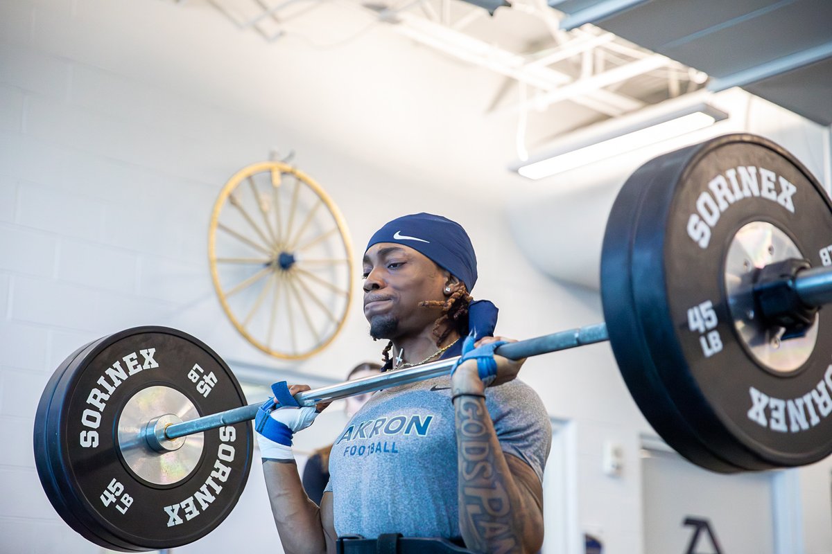 2025 Season … Building Our 🏠

Phase #️⃣1️⃣ … Winter Workouts

Lay The Foundation … 🏗️ 🦺 🧱

#2TB
#OnOurOwn
#CircleTheWagons