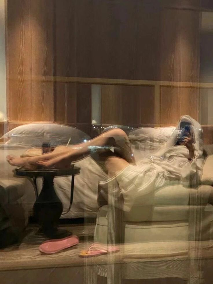 Adana da yaşıyorum ücretli görüşmek isteyenler yazabilir lütfen ciddi olanlar yazsın #adanaescort #adanaeskort