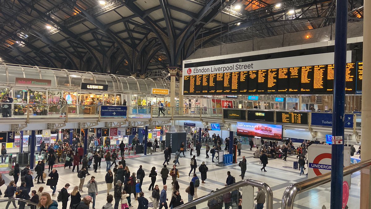 Mr Betts tweet media