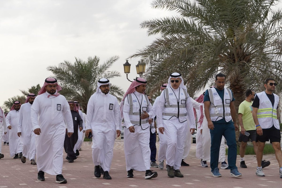 AlAhsaHC's tweet photo. منسوبو #تجمع_الأحساء_الصحي يشاركون في حملة #صم_بصحة بالمشي 8000 خطوة لنشر ثقافة المشي والتشجيع على اتباع نمط حياة صحي خلال شهر #رمضان . https://t.co/PuFuP4Vyo3