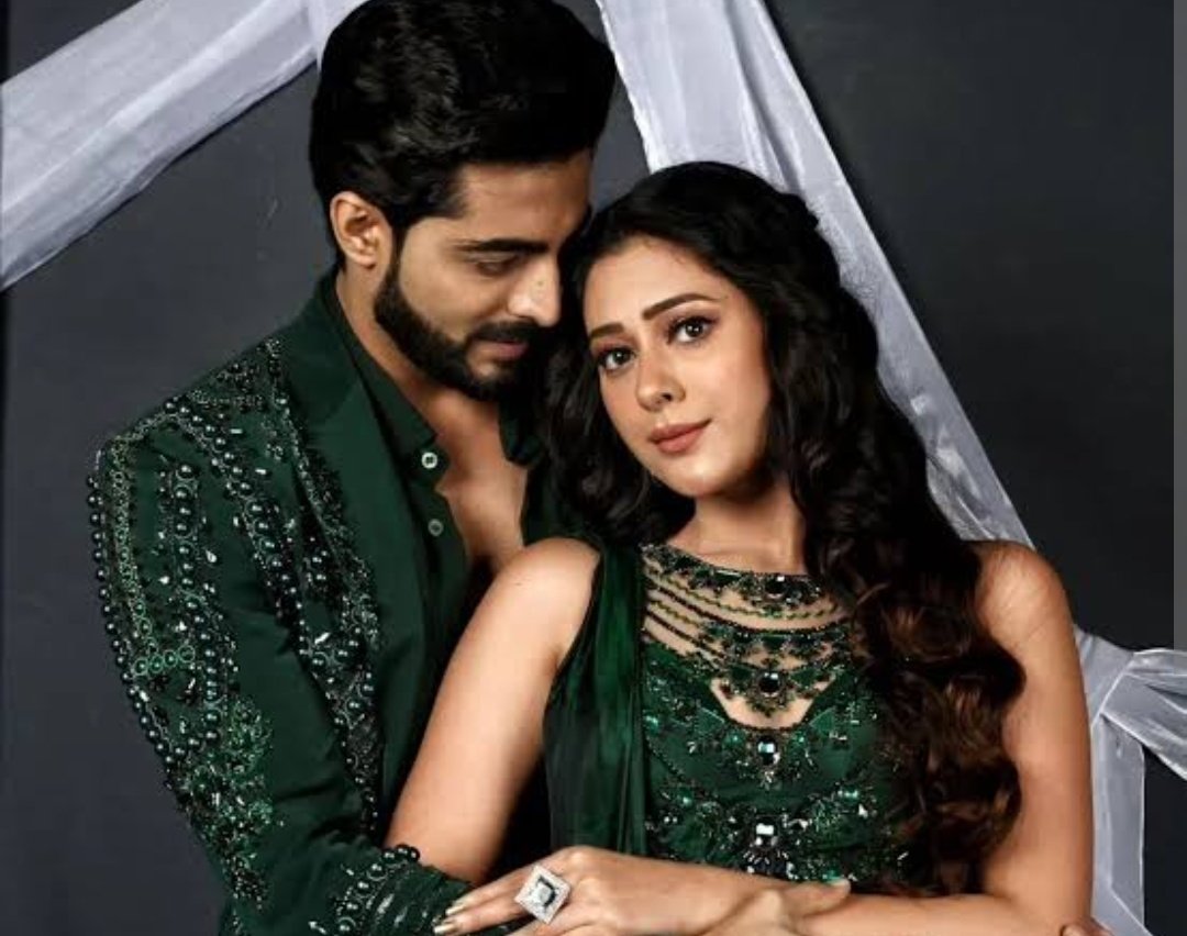 vidushisam's tweet photo. Aapki sabse pasandida jodi hai 🥰

Drop a ❤️ for #Abhimaan 

Drop a 🩵 for #PrAdhya 

#Anupamaa #yrkkh https://t.co/1j8XxSXGOg