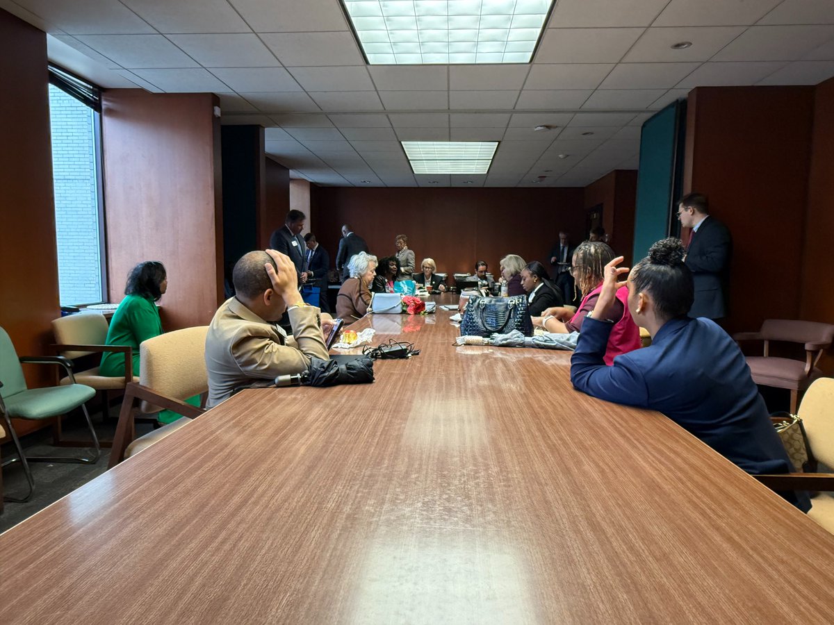 gacities's tweet photo. Our Governmental Relations team attended a meeting with the DeKalb Municipal Association and legislators, focused on this session's key goals. It was great to hear insights on #GaCities priorities from members like @CityStonecrest Mayor and DMA President Jazzmin Cobble and @CityofClarkston Mayor Beverly H. Burks.