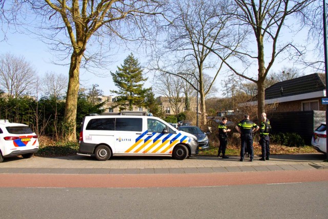 Politieonderzoek en aanhouding op kamp Bernadottelaan