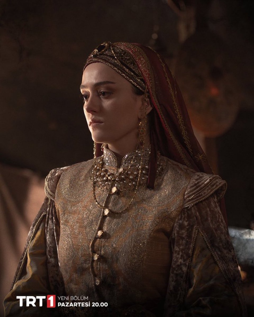 Bölüm nasıl gidiyor? #KudüsFatihiSelahaddinEyyubi <a href="/SelahaddinDizi/">Kudüs Fatihi Selahaddin Eyyubi</a> <a href="/AkliFilm/">Akli Film</a> <a href="/trt1/">TRT 1</a>