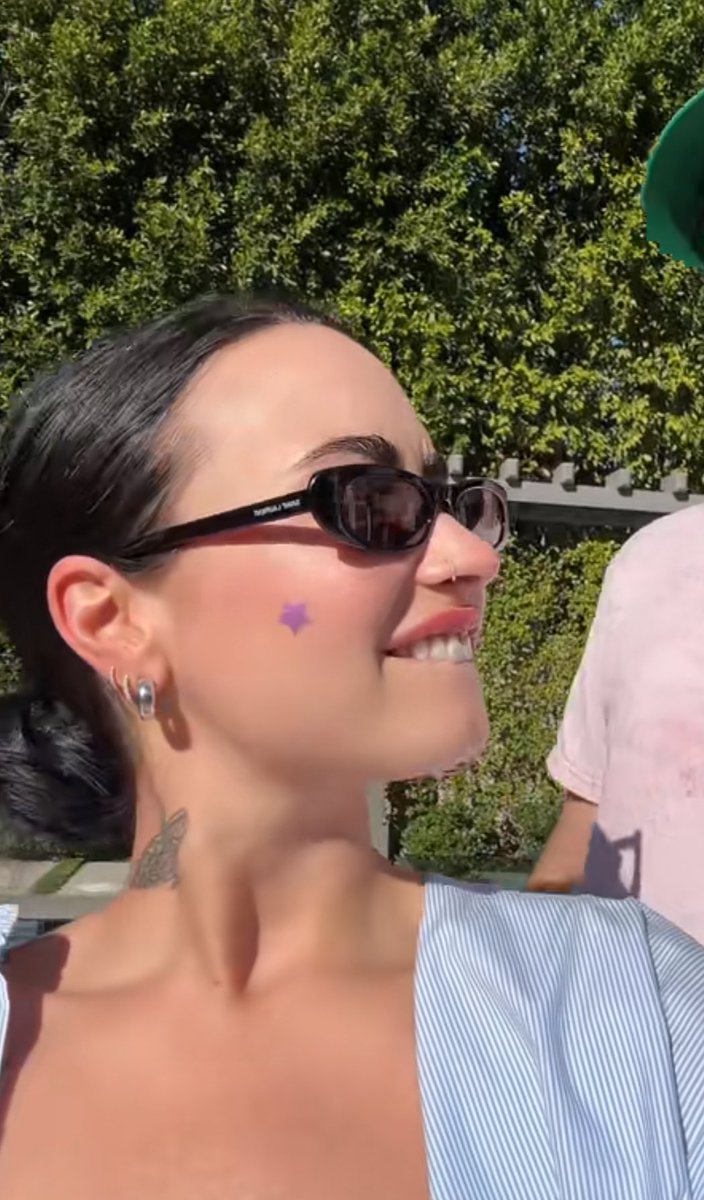 artstartingover's tweet image. the little ⭐️