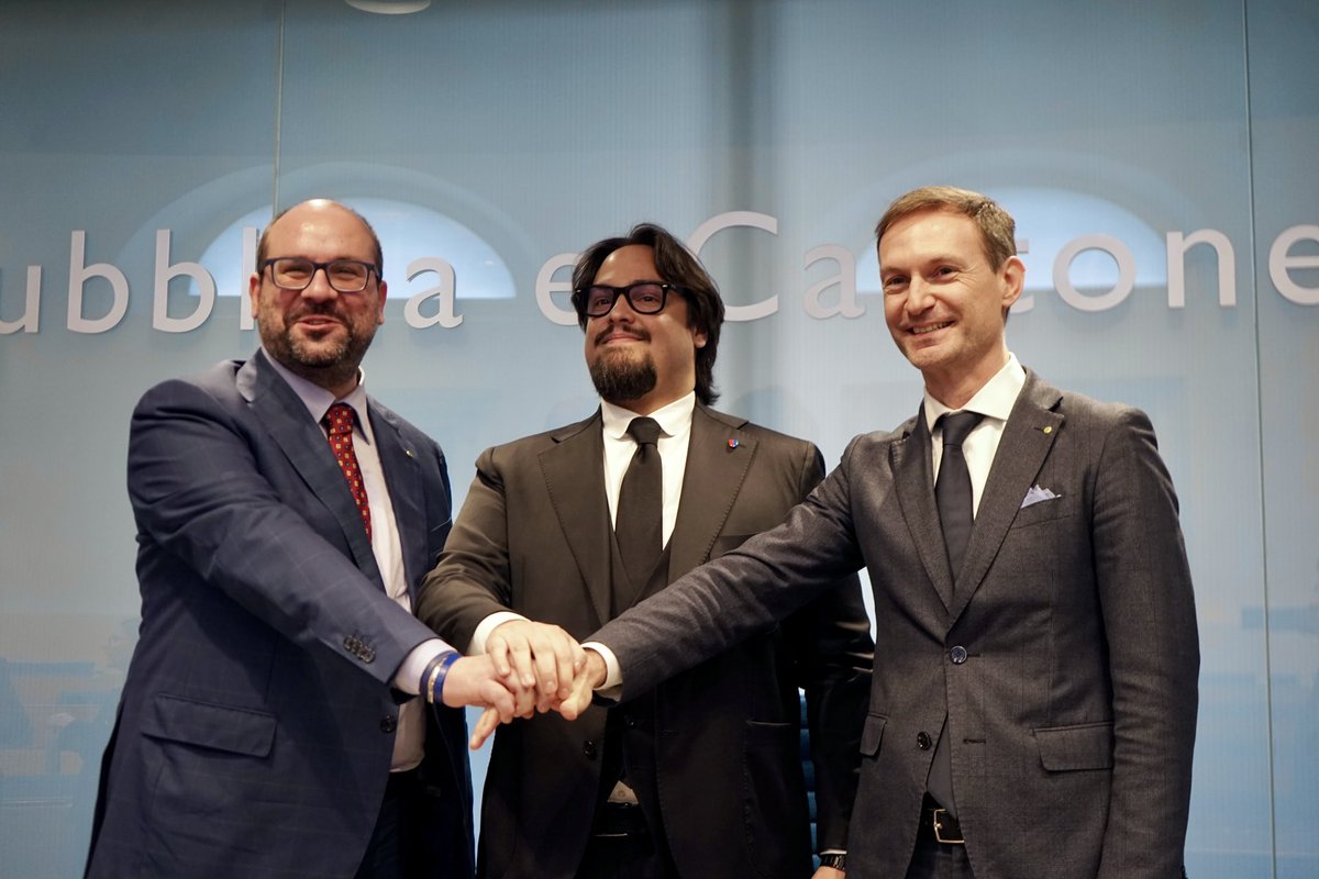 Oggi a #Svizzera, insieme ai colleghi del #ConsiglioRegionale e del #GranConsiglio della #Repubblica e #Cantone #Ticino, abbiamo sottoscritto un documento per il progetto AlpTransit. Un’infrastruttura strategica che collegherà il Nord e il Sud dell’Europa passando dalla Svizzera.