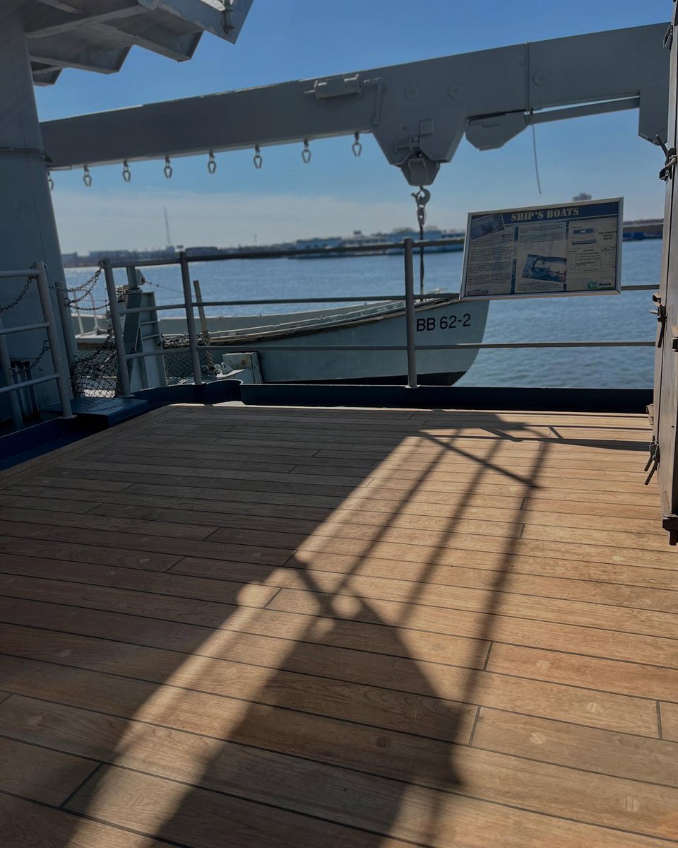 Battleship New Jersey tweet media