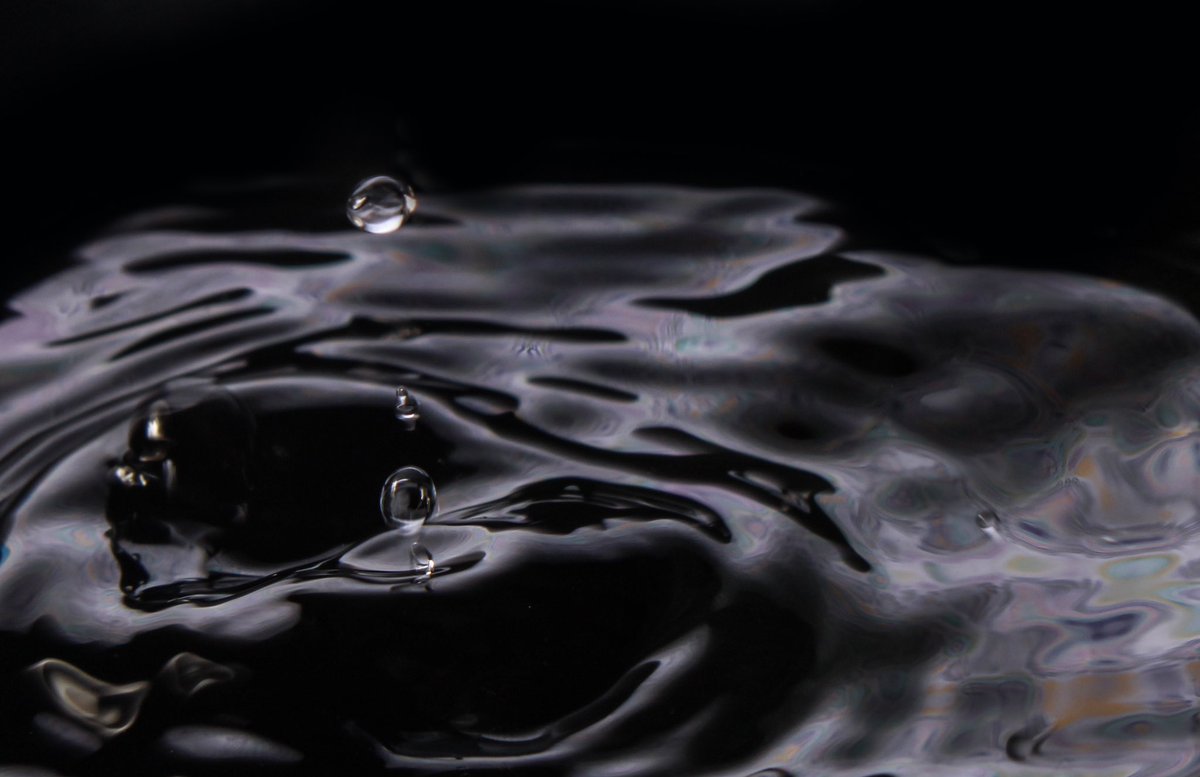 MAKING A SPLASH … my advanced photo students are learning a lot about taking action shot … WHAT DO YOU THINK ? <a href="/OUFSD_Arts/">Kate Mathews</a> <a href="/OssiningSchools/">Ossining UFSD</a> <a href="/OHSPride/">OHS</a> <a href="/Lin_OHS/">Ms.Lin_Art</a> <a href="/MrQPhoto/">Mr. Quiroga</a>