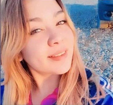 #URGENTE 8 MESES DESAPARECIDA!! #NEUQUEN 🆘 MÁXIMA DIFUSIÓN🙏 
#RECOMPENSA $100.000.000 cien millones 
Luciana Muñoz tiene 20 años, desapareció el 13/7/24 en Neuquén. Es delgada, altura 1,50. Vestía chomba negra, jean nevado y zapatillas negras. 
Avisar☎️299-154017882, 101 o 911