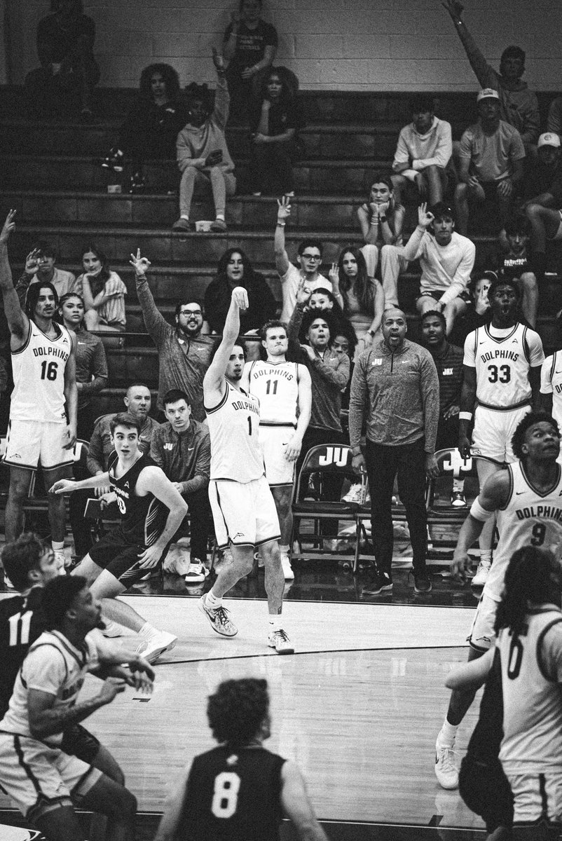 IhoopC's tweet photo. I’ll be back.
#LevelUpSeason
#JustGettingStarted
#YearOneComplete https://t.co/KA6U7LKixz