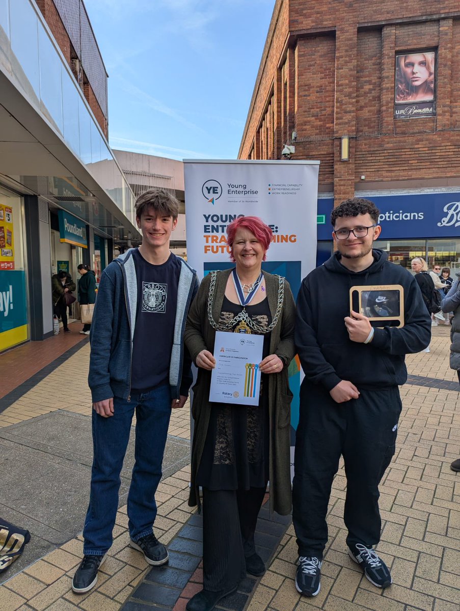Our new <a href="/youngenterprise/">Young Enterprise</a> company, One Vision, won Best Product at the Kingston Trade Fair this Saturday with their innovative "Vision" product..! <a href="/RBKMayor/">RBK Mayor</a> <a href="/SHS_JLT/">SHS Junior Leadership Team</a> <a href="/shsrbk/">Southborough High School</a>