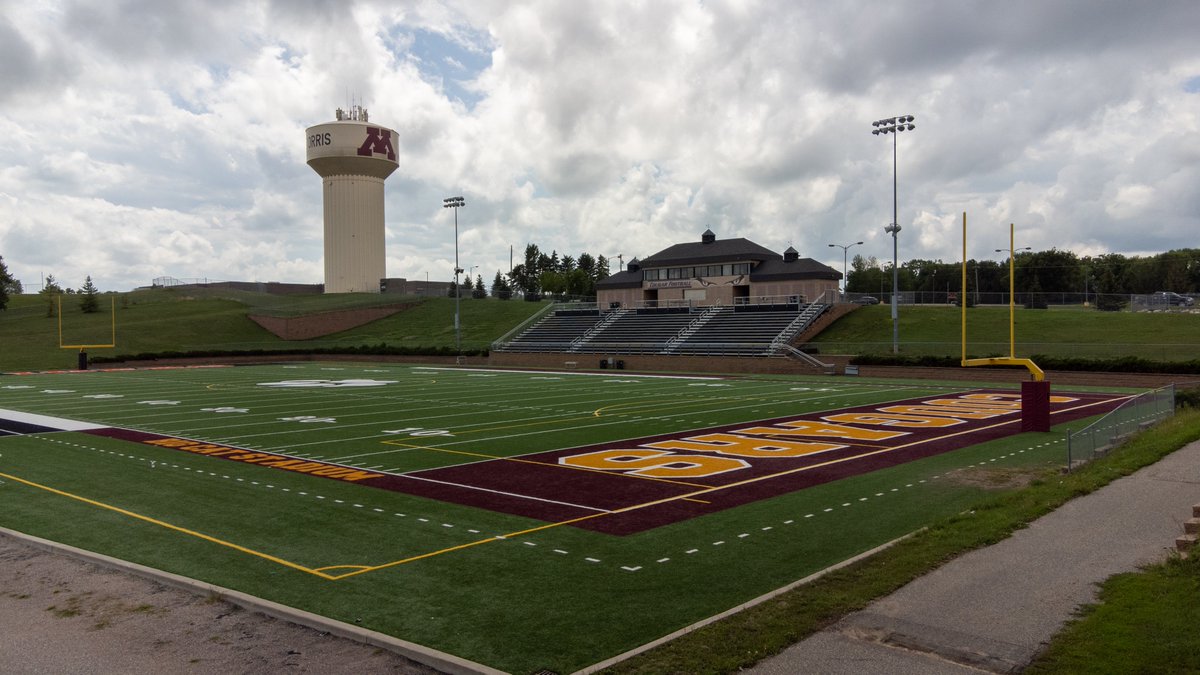 Minnesota Morris Football tweet media