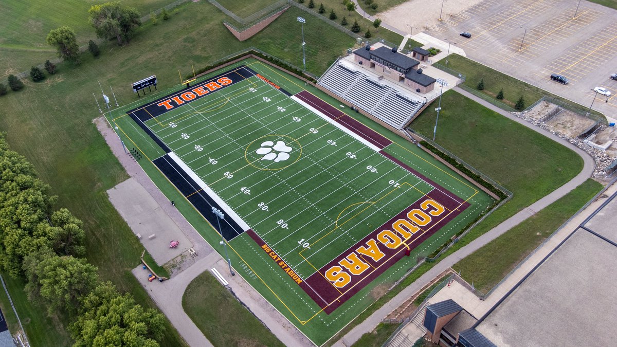 Minnesota Morris Football tweet media