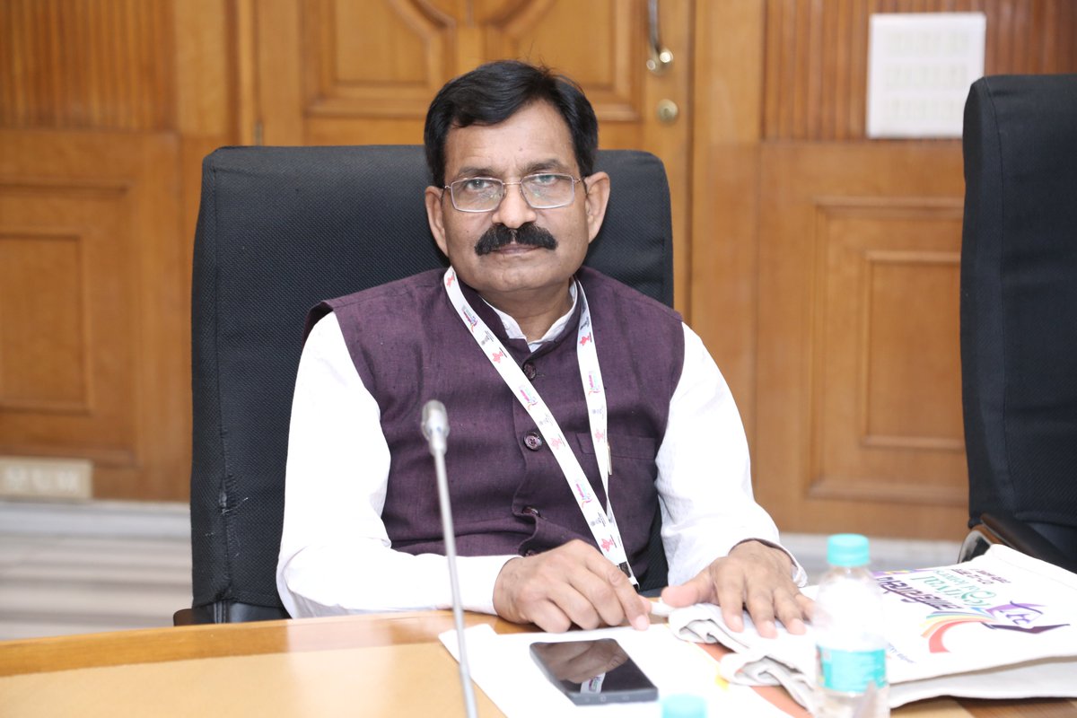 Writing as a Medium of Self-Expression and Social   Change

Asia's Largest Literature Festival, you are cordially invited to #SahityaAkademi's "Festival of Letters 2025", 7th March to 12th March 2025 at the Rabindra Bhavan Complex, 35 Ferozeshah Road, New Delhi.

Sahitya