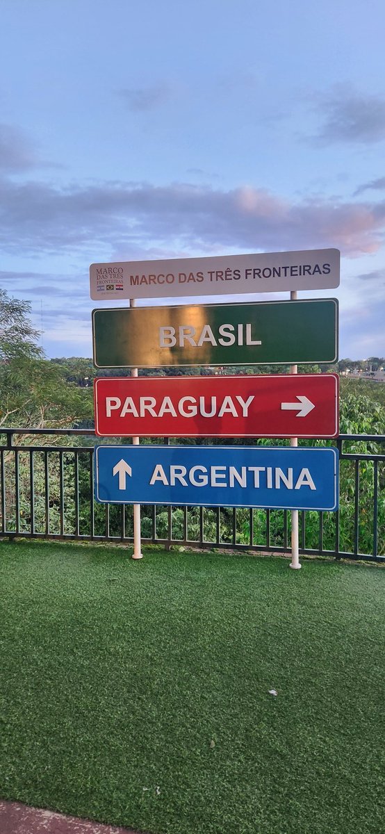 Tsquare_24's tweet photo. 🇧🇷 Brazil Adventures! 🇧🇷 Spent my first few days at the #ThreeBorders, where Brazil 🇧🇷, Paraguay 🇵🇾, and Argentina 🇦🇷 meet. From helicopter rides to the Foz do Iguaçu waterfalls, incredible shows, and great vibes—this trip is off to an amazing start! ✨ 
#Travel #SimplePhysics https://t.co/FB2v2JTb3p