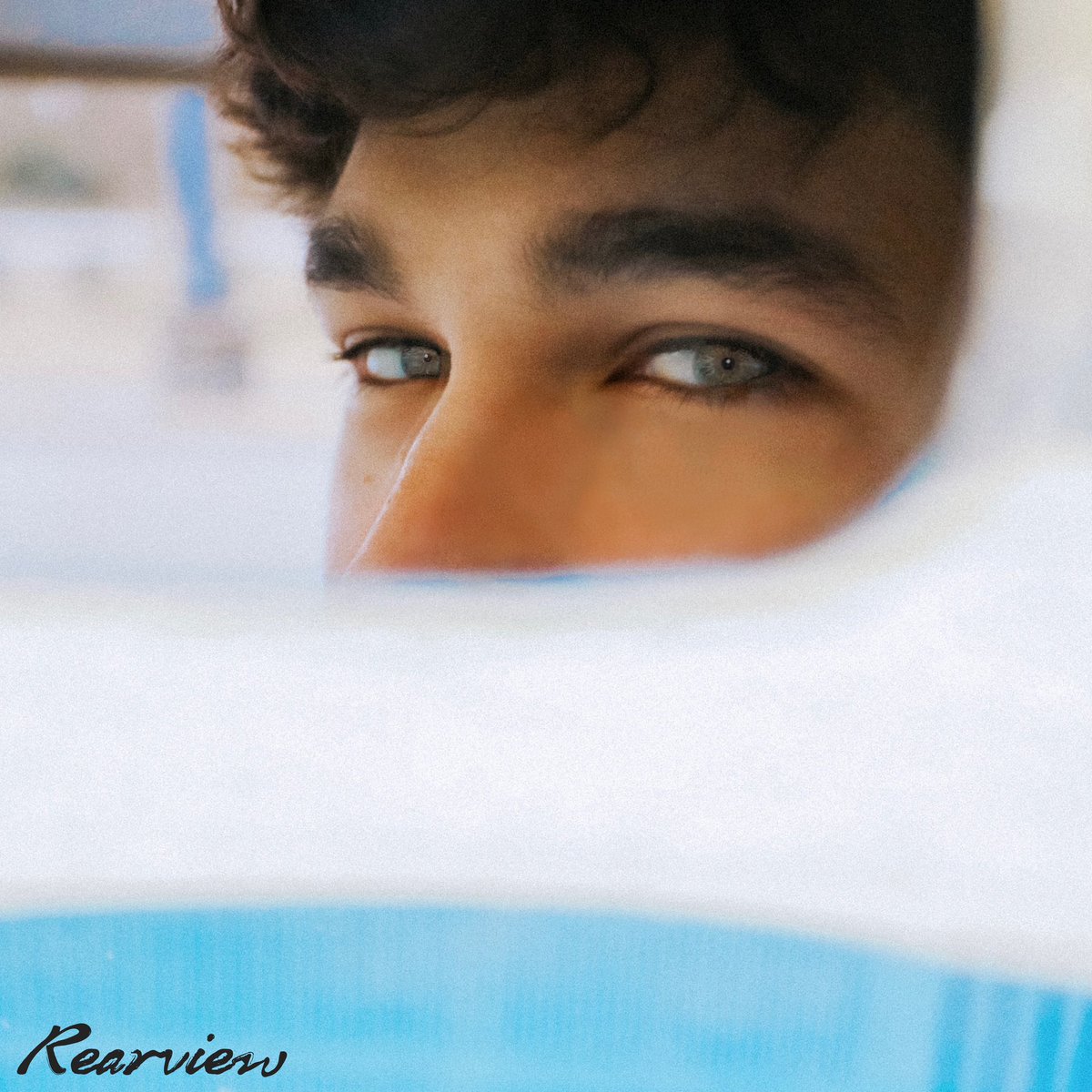 AustinMahone's tweet photo. new single “Rearview” out March 21 🚙💨 pre-save / pre-add here: https://t.co/zGwBc7cUOx https://t.co/TVboicpWLY
