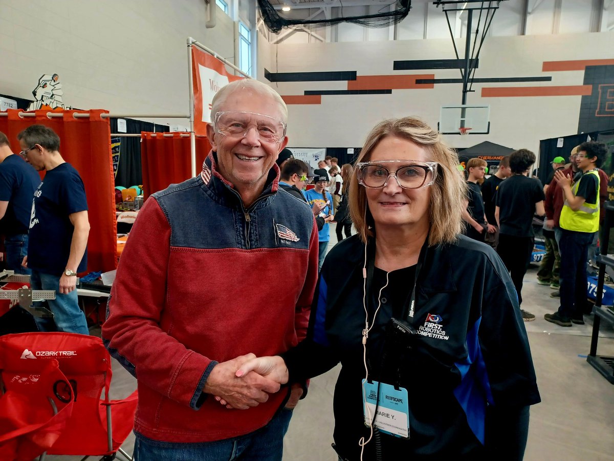 RepJackBergman's tweet image. DC ➡️ TC ➡️ Kalkaska ➡️ Bellaire ➡️ Escanaba ➡️ Watersmeet ➡️ DC. Had another incredible and busy weekend back in the District.
It was great to be back at the FIRST Robotics Competition on Saturday to see the efforts of our next generation of leaders and the work that so many…