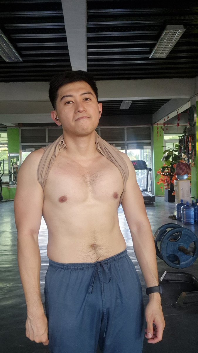Mainit sa bakal gym huhu miss ko na aircon ng AF
