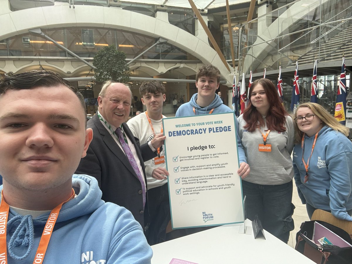NIYF's tweet photo. 🗳️📣WELCOME TO YOUR VOTE WEEK📣🗳️

NI Youth Forum staff and members of our Electoral Commission Youth Voice Network are in London as part of Welcome To Your Vote Week!

We are meeting up with MPs to promote our Democracy Pledge 📝

1️⃣Encourage young people to get informed, get involved and register to vote.

2️⃣Engage with, support and amplify youth voices in decision-making processes.

3️⃣Share information in a clear and accessible way, avoiding misinformation and hard to understand language.

4️⃣To support and advocate for youth-friendly political education in schools and youth work settings.

A huge thank you to @JimAllister KC MP for signing our Democracy Pledge and for meeting us to discuss how we can work together to promote young people’s participation! 

#WelcomeToYourVote #GetInformedandGetInvolved #PromotingYouthVoice @ElectoralCommUK