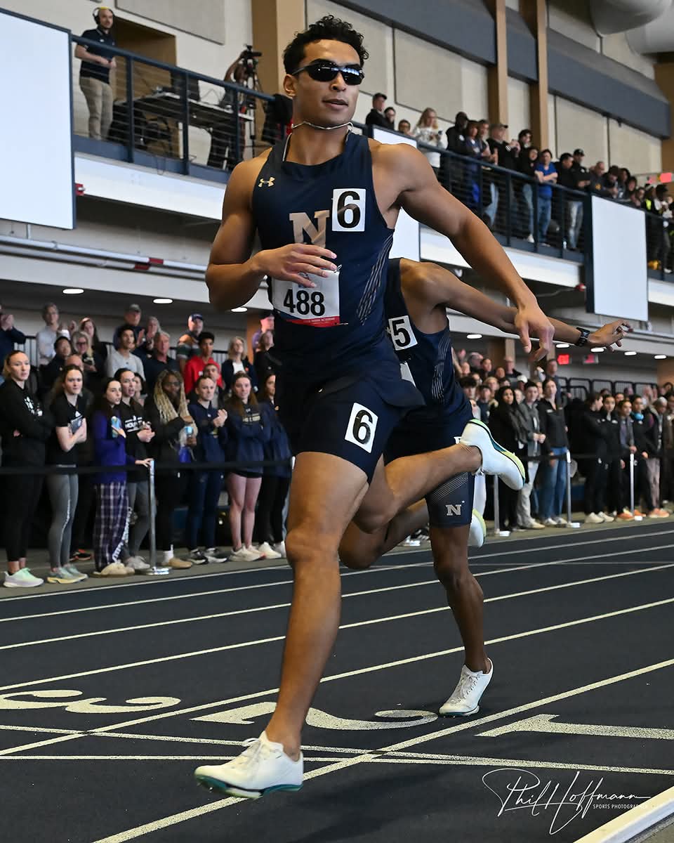 NFBrotherhood's tweet photo. 🔥#LetsGo @Nathan_Kent_ "Two sport star (Football) Nathan Kent won the 400m and 200m dashes, and was a member of the winning 4x400 meter relay team,  to help Navy win their 5th consecutive Indoor Patriot League Championship today in Annapolis." Photo by USNA grad Phil Hoffmann🔥 https://t.co/eIN0Bxllo5