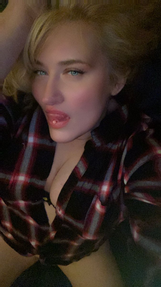 BlueEyedBaby920's tweet photo. #Kentucky #snapchatbabe #bbw #onlyfans https://t.co/ZpwV031FvB