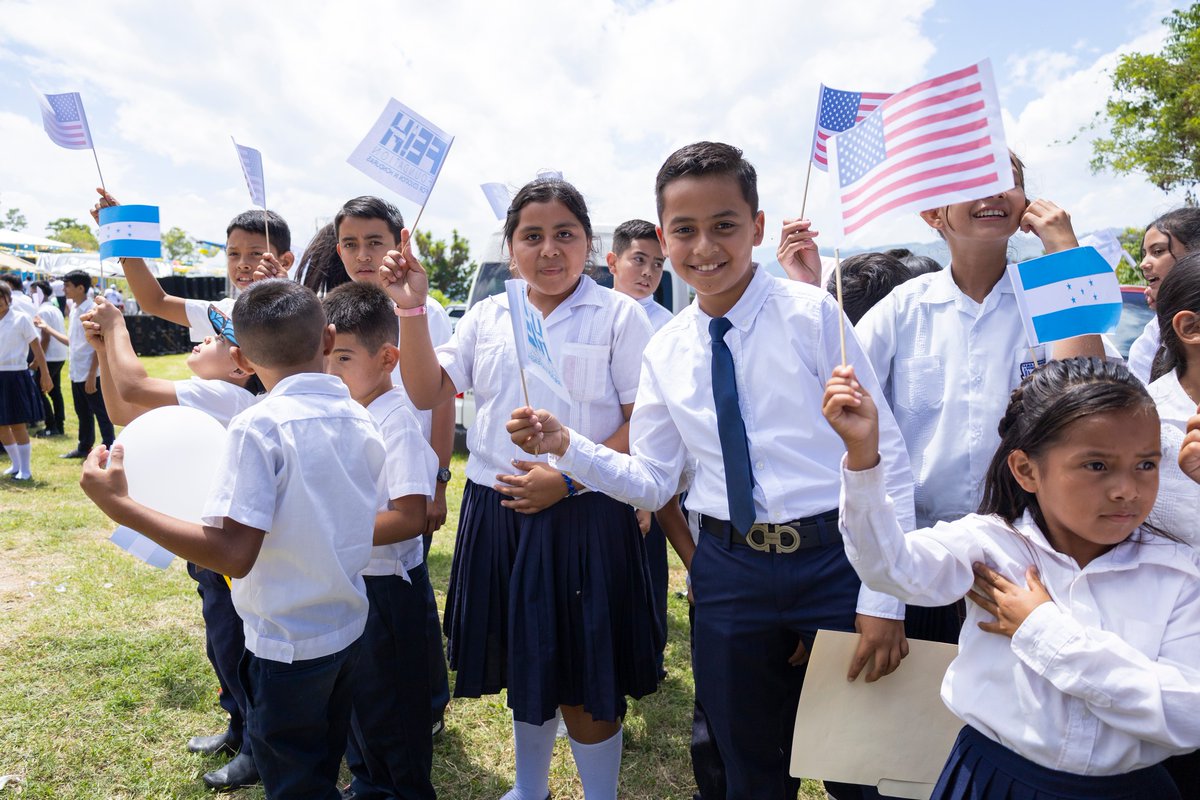 Our work across rural Honduras is an investment in the futures of Honduran children and communities. By empowering rural communities with quality education, doors are opened for the economic, social and cultural development of Honduras. 🌟 
#RuralEducation #Honduras
