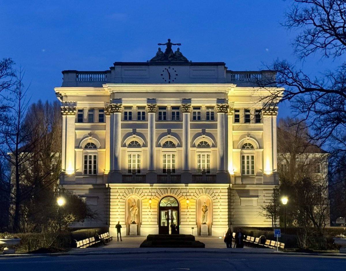 Alvaro Pereira (@alvaropereirap) on Twitter photo Happy to share that I’ve joined the University of Warsaw as a visiting professor of corporate law. Happy to share that I’ve joined the University of Warsaw as a visiting professor of corporate law.