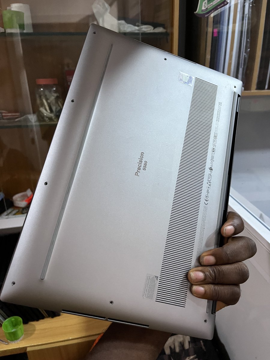official_fzt1's tweet photo. Dell Precision 5560

Intel Core i9

32gb ram 

1TB SSD 

4gb dedicated NVIDIA graphics card 

11th Generation 

Touchscreen 

15.6 Inches Display Screen

Windows 11 Pro 

🔖N1.4m https://t.co/sstmjZ1oh6