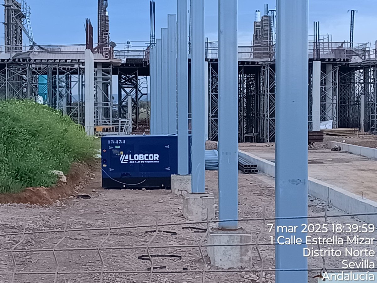 SevillaQuiereMetro tweet media