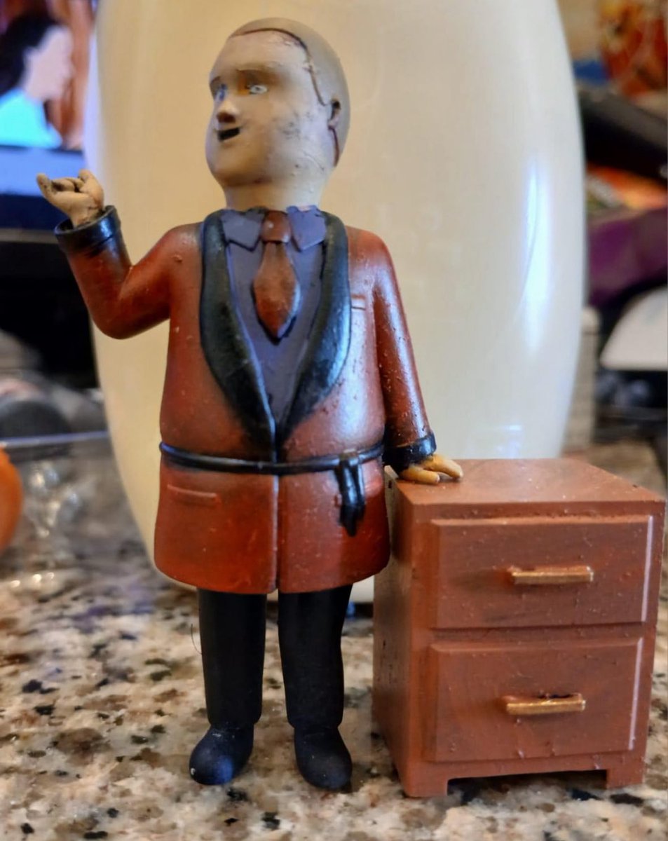 “I do believe I’ll give room service a jangle and have them send up some Étouffée.”