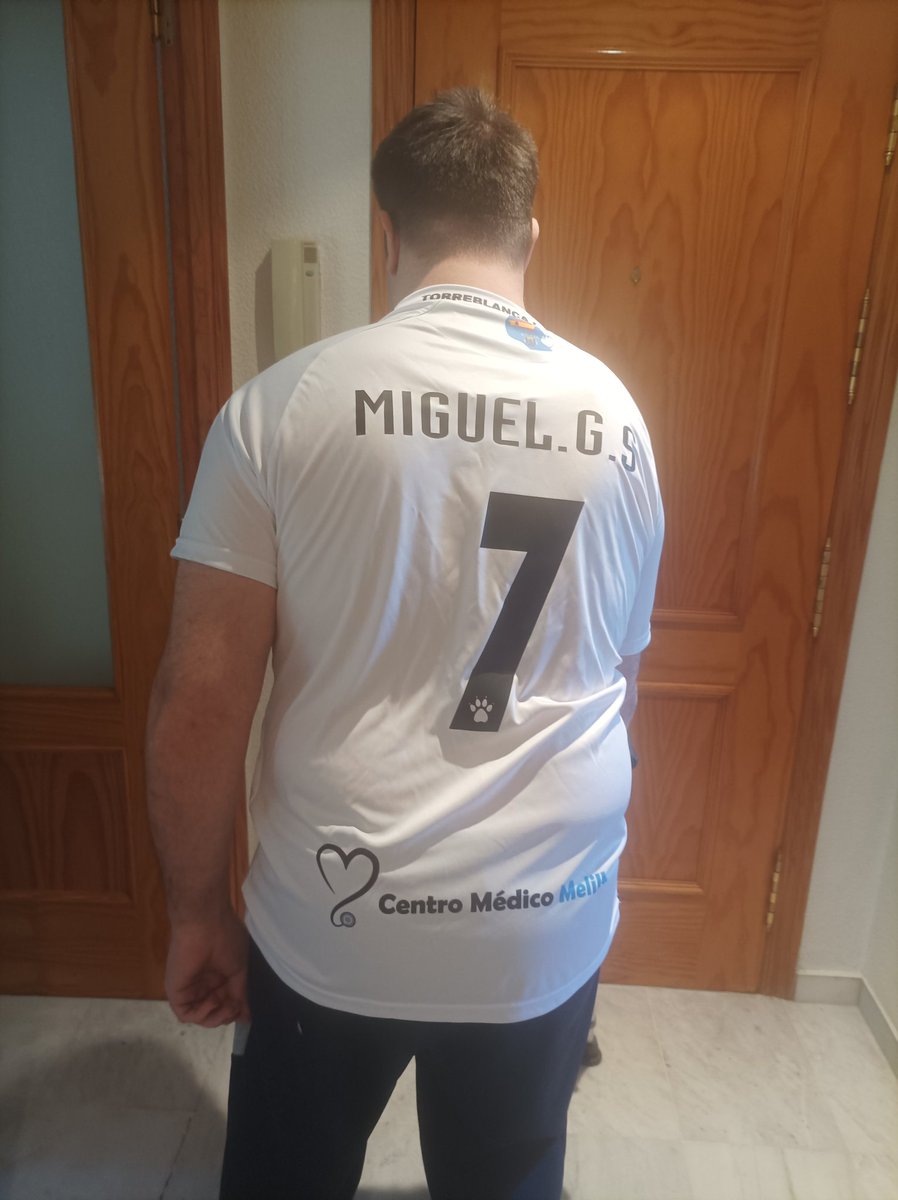 Ya tengo Las camiseta del <a href="/TorreblancaFS1/">Melilla Ciudad del Deporte Torreblanca C.F</a> Muchas gracias <a href="/negro10sg/">Negro10</a> 🖤🤍💙🤍⚽💪🏻💪🏻💪🏻