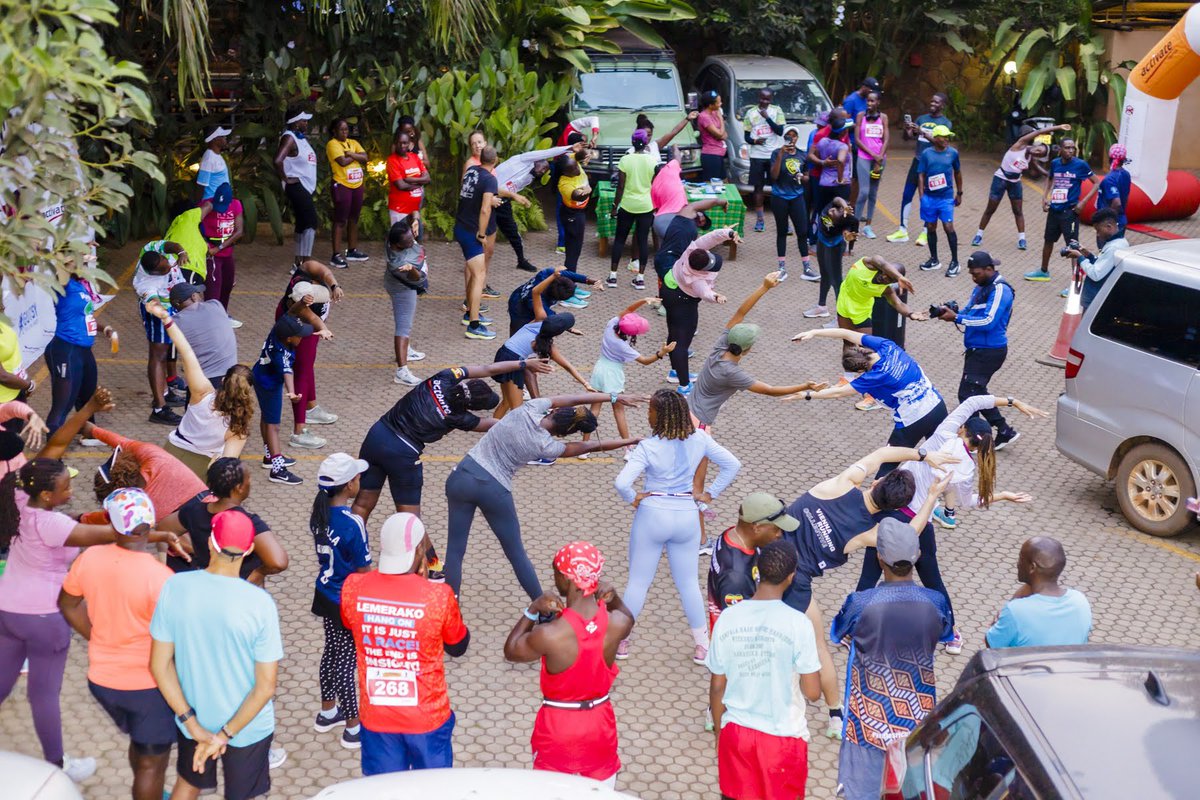 ActivateUgandaL's tweet photo. First, the energy at the start line was electric!
Sneakers laced, smiles ready, and everyone prepped to take on the challenge.
Who else felt that pre-run excitement? 🙋🏽♀️
#ActivatedWomen #RunLikeAWoman https://t.co/xUvl5yO81n