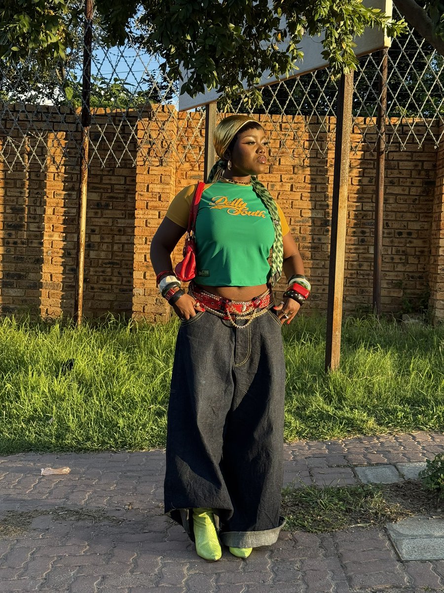 Gyakie_'s tweet image. the album is ready. u’ll get a date soon. 🐦