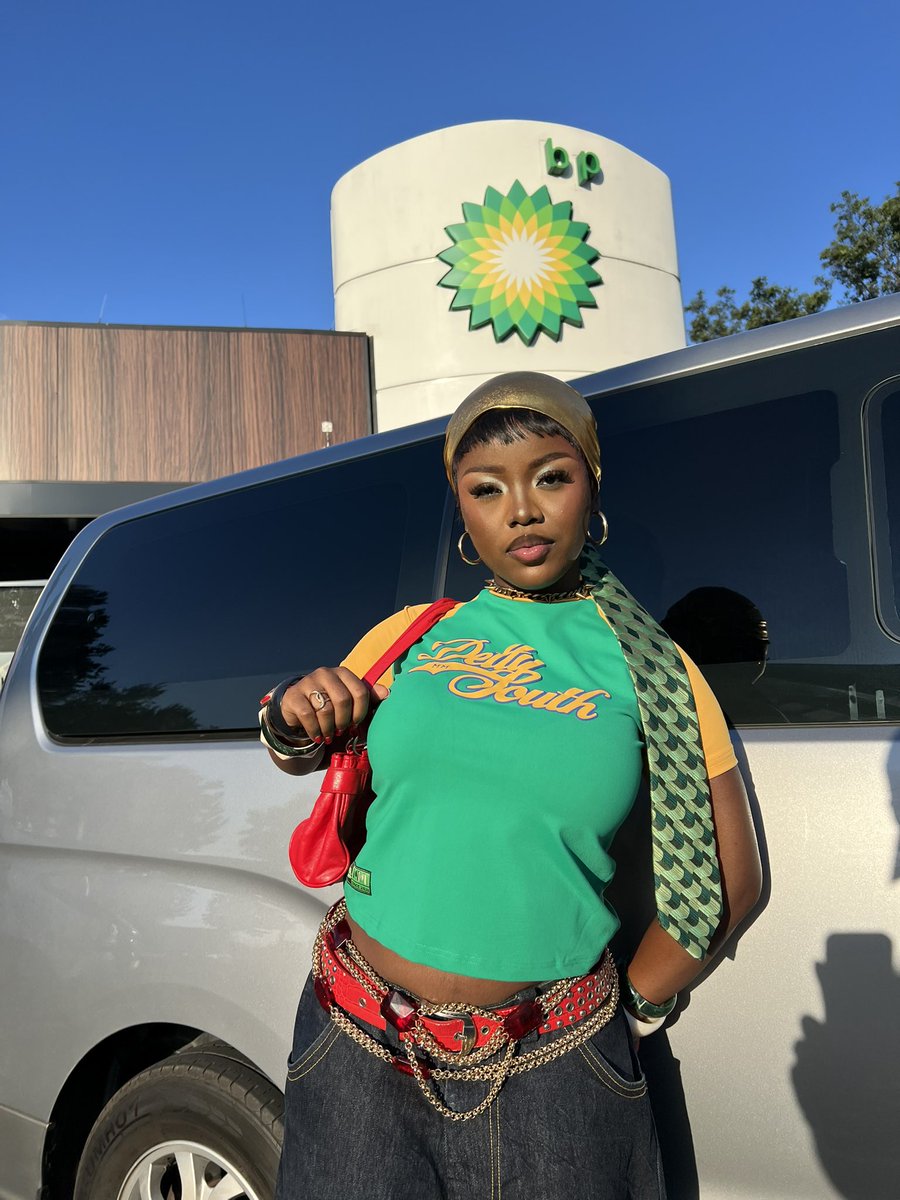 Gyakie_'s tweet image. the album is ready. u’ll get a date soon. 🐦